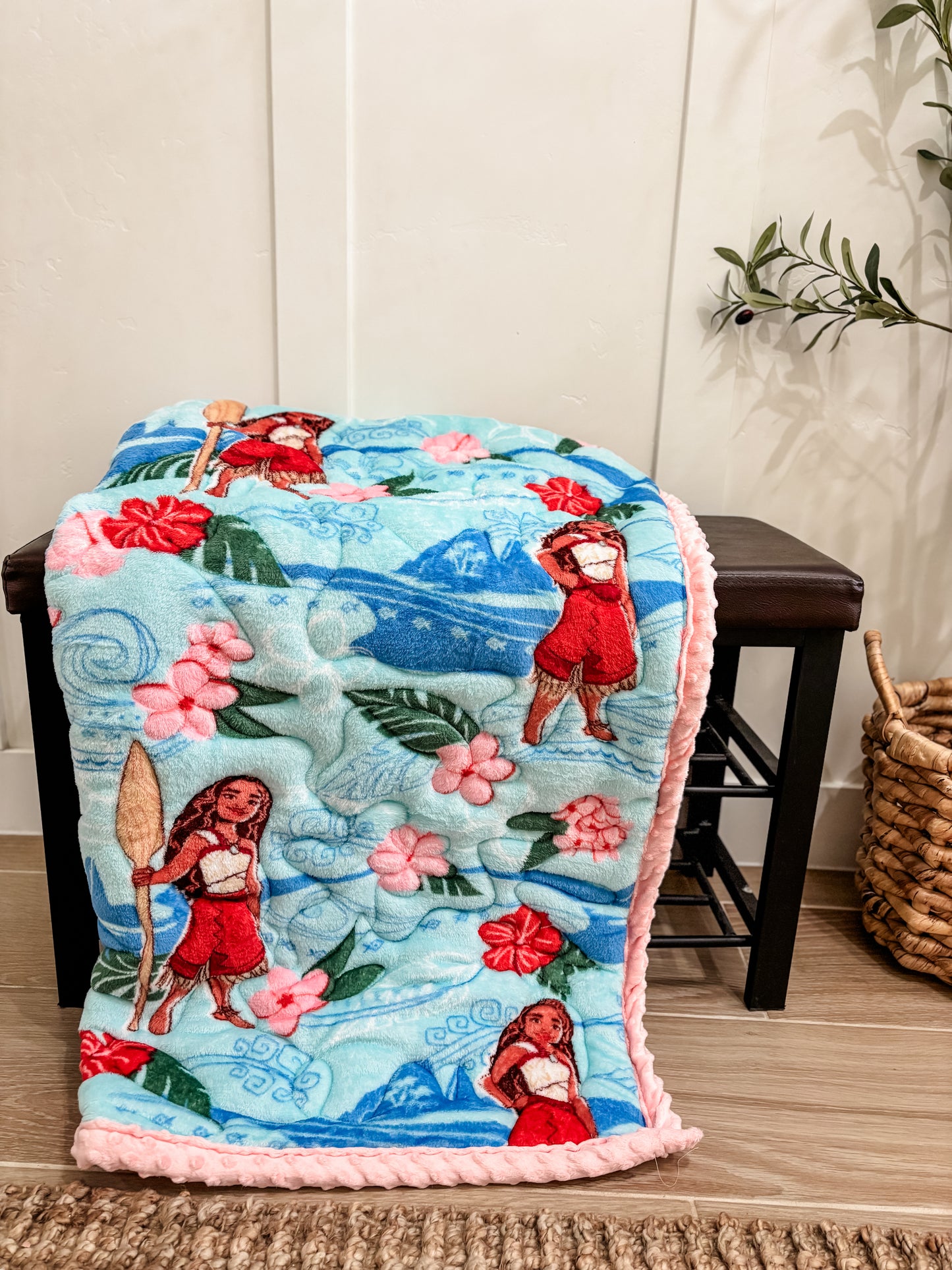 peachy Moana-inspired minky blanket 🌊🌺