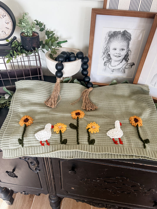 Goose blanket with added name Elsie Mae