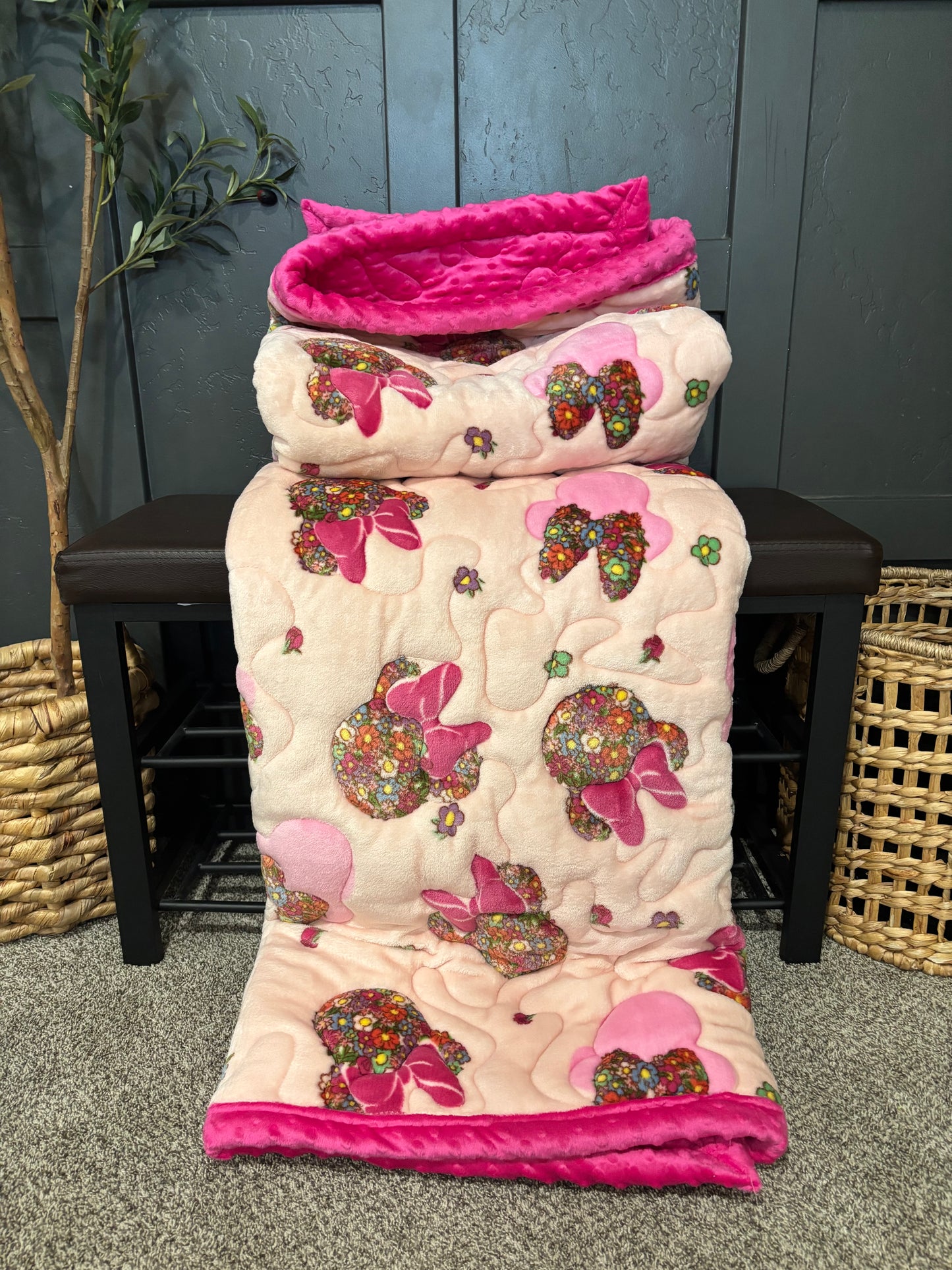 🎀 Minnie Heads Minky Blanket